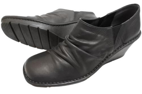 【インコルジェ2000 ブラック】本革ウェッジハイヒールブーティ