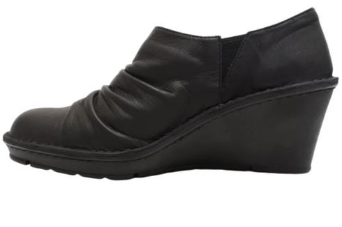 【インコルジェ2000 ブラック】本革ウェッジハイヒールブーティ