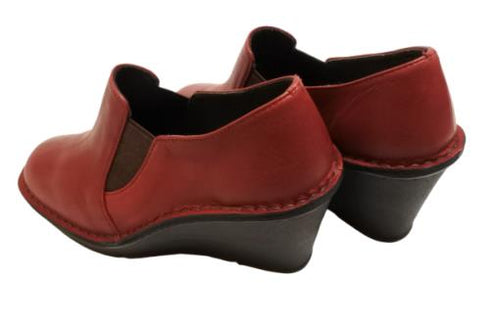 【インコルジェ 2027 ワイン】ウェッジハイヒールスリッポンシューズ