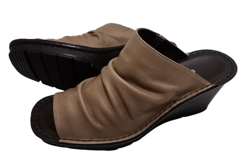 【インコルジェ 2036 オークベージュ】本革ウェッジハイヒールオープントゥサンダル