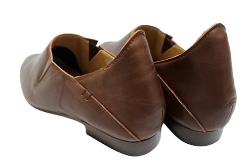 【TODAY'S 2418 ダークブラウン】本革ポインテッドトゥ サイドゴアフラットシューズ