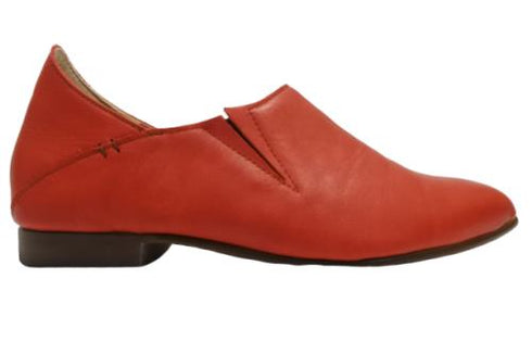 【TODAY'S 2418 レッド】本革ポインテッドトゥ サイドゴアフラットシューズ