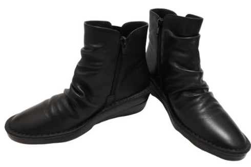 【インコルジェ3204 ブラック】くしゅスマートショートブーツ