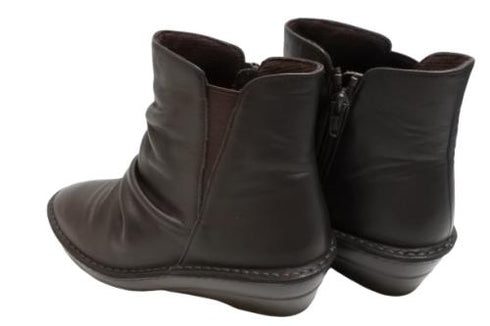 【インコルジェ3204 ダークブラウン】くしゅスマートショートブーツ