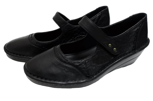 【インコルジェ3211 ブラック】レース風飾りつき上品ストラップシューズ