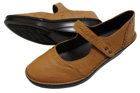 【インコルジェ3211 ブラウン】レース風飾りつき上品ストラップシューズ