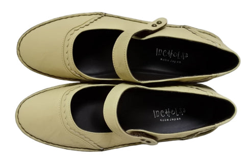 【インコルジェ3211 グレージュ】レース風飾りつき上品ストラップシューズ