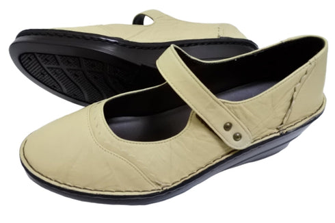 【インコルジェ3211 グレージュ】レース風飾りつき上品ストラップシューズ