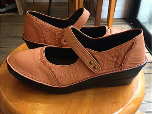 【インコルジェ3211 オレンジ】レース風飾りつき上品ストラップシューズ