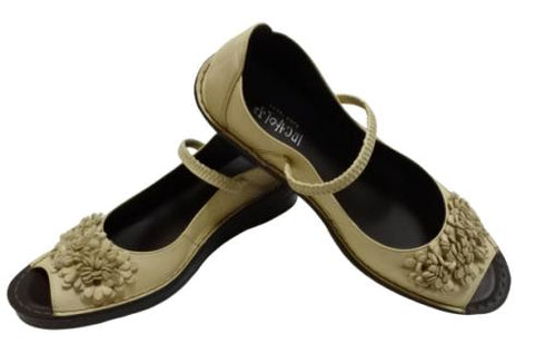 【インコルジェ 3221 ベージュ】フラワーモチーフオープントゥシューズ