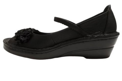 【インコルジェ 3221 ブラック】フラワーモチーフオープントゥシューズ