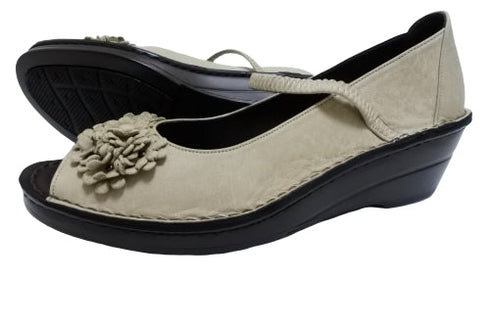 【インコルジェ 3221 グレージュ】フラワーモチーフオープントゥシューズ