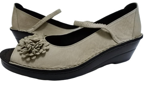 【インコルジェ 3221 グレージュ】フラワーモチーフオープントゥシューズ