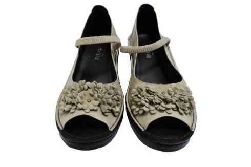 【インコルジェ 3221 グレージュ】フラワーモチーフオープントゥシューズ