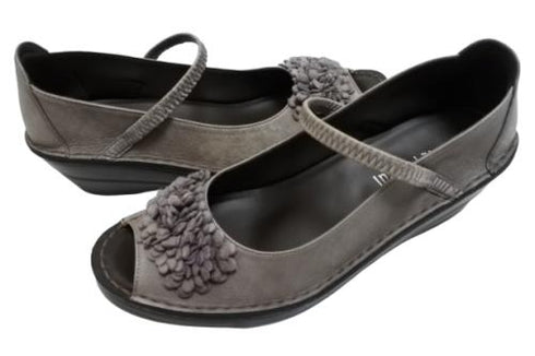 【インコルジェ 3221 パープル】フラワーモチーフオープントゥシューズ