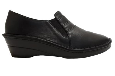 【インコルジェ3235 ブラック】デザインスリッポンシューズ