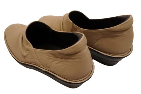 【インコルジェ3249 サンドグレイ】くしゅくしゅスマートスリッポン