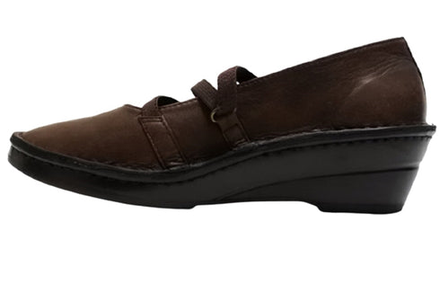 【インコルジェ3261 ダークブラウン】ジグザグストラップパンプス