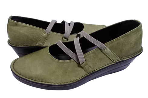 【インコルジェ3261 カーキ】ジグザグストラップパンプス