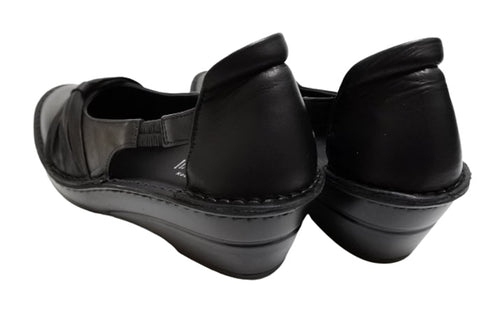 【インコルジェ 3262 ブラック】サイドオープンリボンパンプス