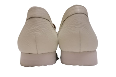 【arui_toe 39512 オフホワイト】本革コンフォートローファー