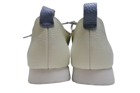 【arui_toe 3955 オフホワイト】本革コンフォートモカシンデッキシューズ