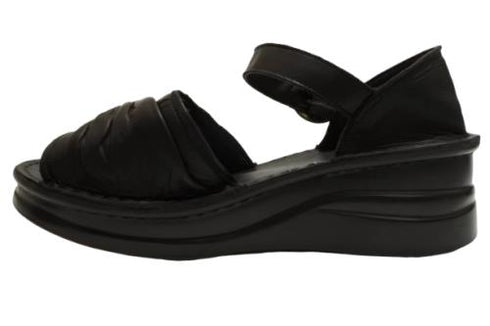 【インコルジェ 4038 ブラック】ふんわりギャザーサンダル