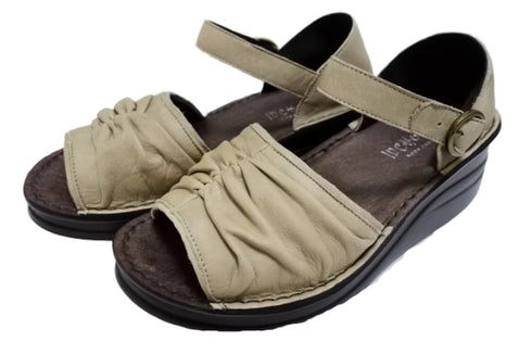 【インコルジェ 4038 グレージュ】ふんわりギャザーサンダル