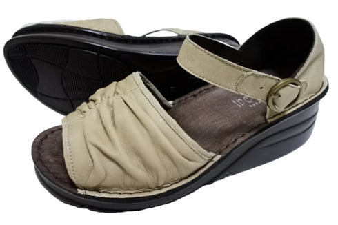 【インコルジェ 4038 グレージュ】ふんわりギャザーサンダル