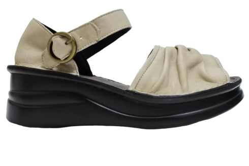 【インコルジェ 4038 グレージュ】ふんわりギャザーサンダル