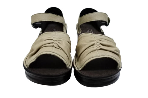 【インコルジェ 4038 グレージュ】ふんわりギャザーサンダル