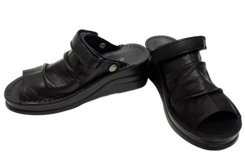 【インコルジェ4039 ブラック】オープントゥくしゅくしゅ2WAYサボ風サンダル