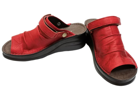 【インコルジェ4039 レッド】オープントゥくしゅくしゅ2WAYサボ風サンダル