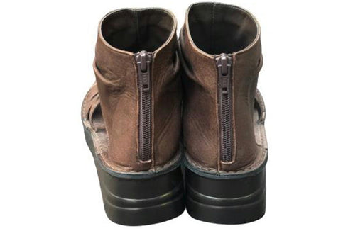 【インコルジェ 4050 ダークブラウン】本革クロスベルトくしゅふわショートブーツサンダル