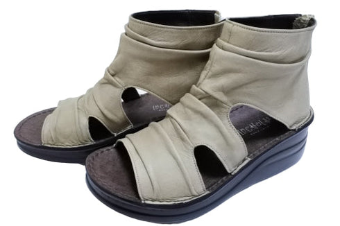 【インコルジェ 4050 グレージュ】本革クロスベルトくしゅふわショートブーツサンダル