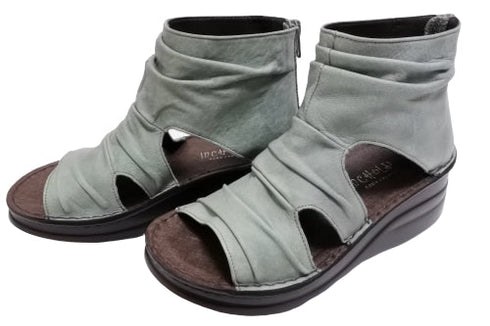 【インコルジェ 4050 ライトブルー】本革クロスベルトくしゅふわショートブーツサンダル