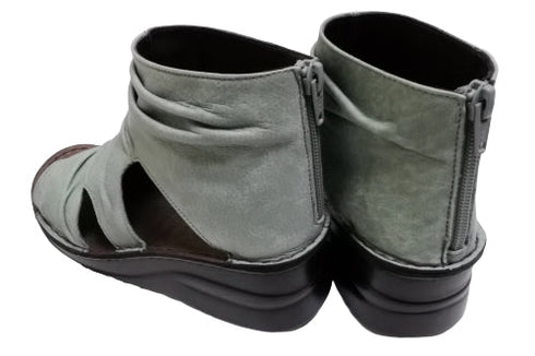 【インコルジェ 4050 ライトブルー】本革クロスベルトくしゅふわショートブーツサンダル