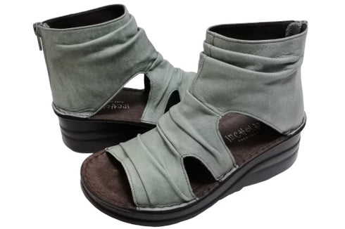 【インコルジェ 4050 ライトブルー】本革クロスベルトくしゅふわショートブーツサンダル