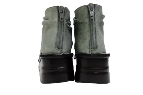 【インコルジェ 4050 ライトブルー】本革クロスベルトくしゅふわショートブーツサンダル