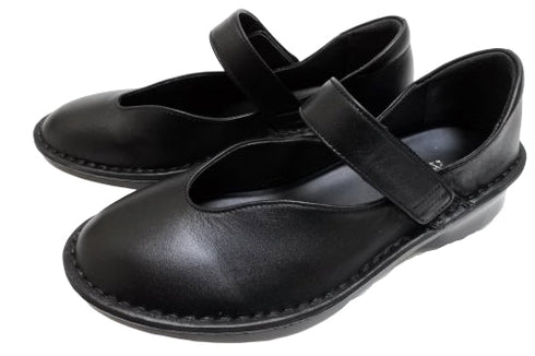 【インコルジェ5029 ブラック】シンプルきれいめライン センターUカットストラップシューズ