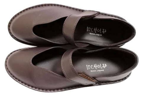 【インコルジェ5029 ダークパープル】シンプルきれいめライン センターUカットストラップシューズ