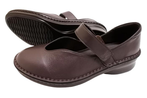 【インコルジェ5029 ダークパープル】シンプルきれいめライン センターUカットストラップシューズ