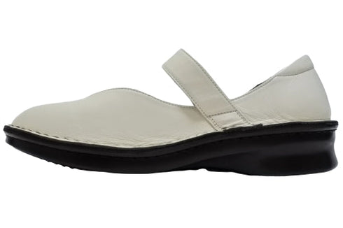 【インコルジェ5029 アイボリー】シンプルきれいめライン センターUカットストラップシューズ