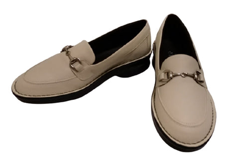 【インコルジェ5034 アイボリー】ソフトレザービットローファー