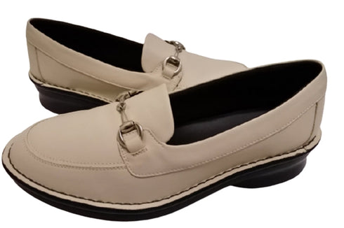 【インコルジェ5034 アイボリー】ソフトレザービットローファー