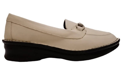 【インコルジェ5034 アイボリー】ソフトレザービットローファー