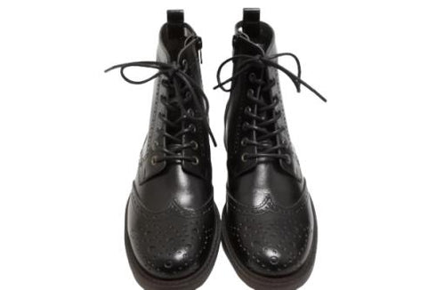 【TODAY'S 5525 ブラック】本革メダリオン靴紐ショートブーツ