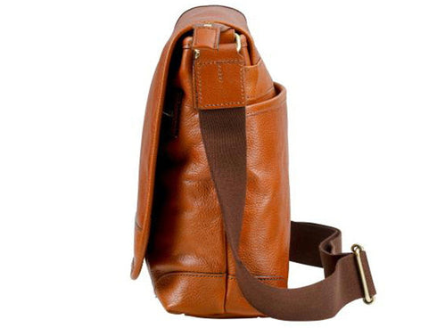 【豊岡鞄 木和田正昭商店 682936 ブラウン】シンプルで機能性重視な革ショルダーバッグ