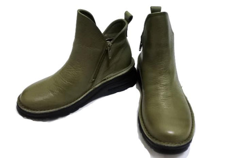 【TODAY's 7058 グリーン】幅広4EサイドジップV字カッティングショートブーツ