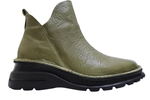 【TODAY's 7058 グリーン】幅広4EサイドジップV字カッティングショートブーツ